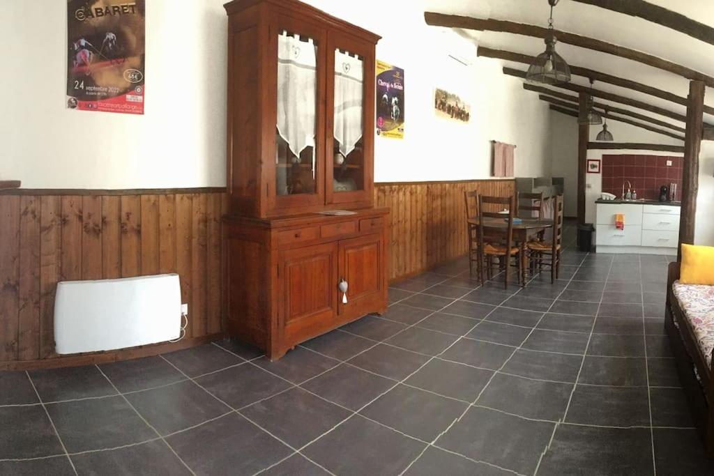 Logement Insolite Au Coeur D'Une Ecurie Arles Kültér fotó